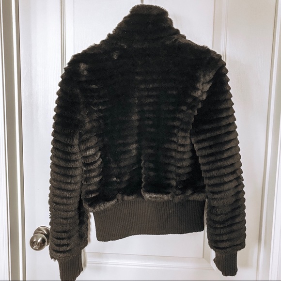 GUESS Faux Fur and Leopard Fall Jacket size Small - Picture 7 of 7